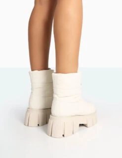 Puffy Ecru Nylon Zip Up Chunky Sole Snow Ankle Boots -Boots Store 771A7837
